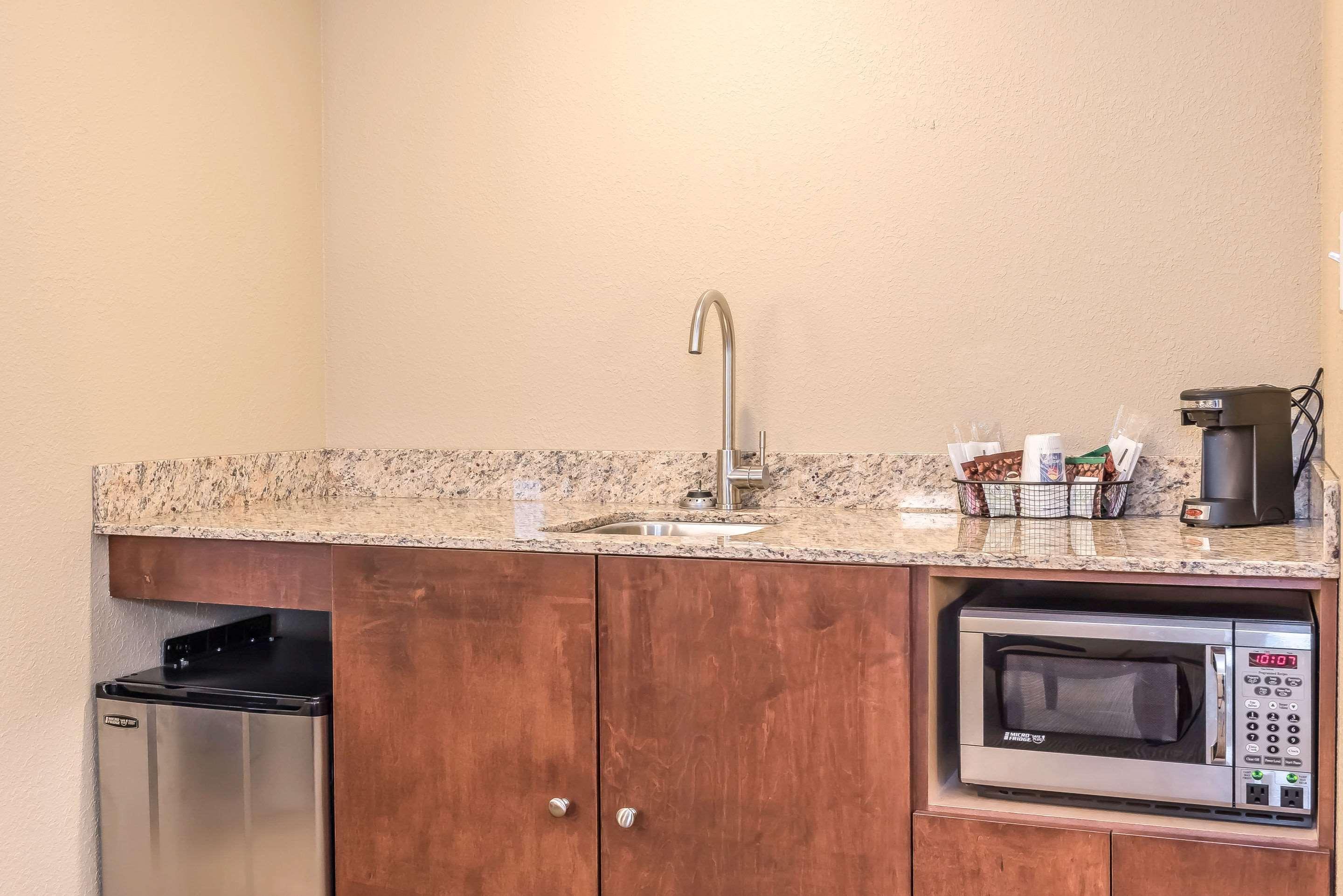 Comfort Inn & Suites Piqua-Near Troy-I75 Екстериор снимка